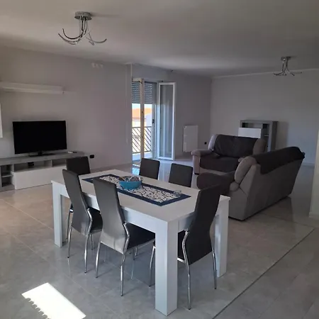 Apartament La Casa Di Pina Poggio Imperiale